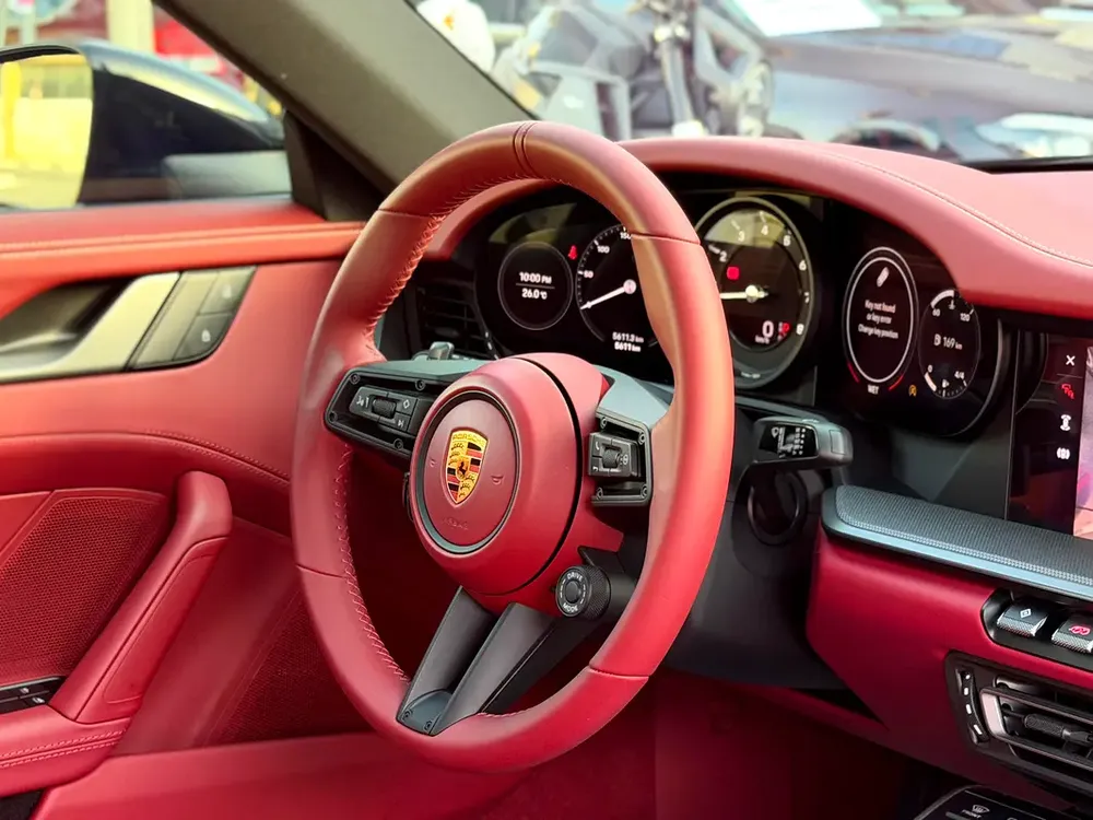 PORSCHE CARRERA 911 - MODEL 2024 - NO ACCIDENT OR PAINT - 5,000 KM - Image 9