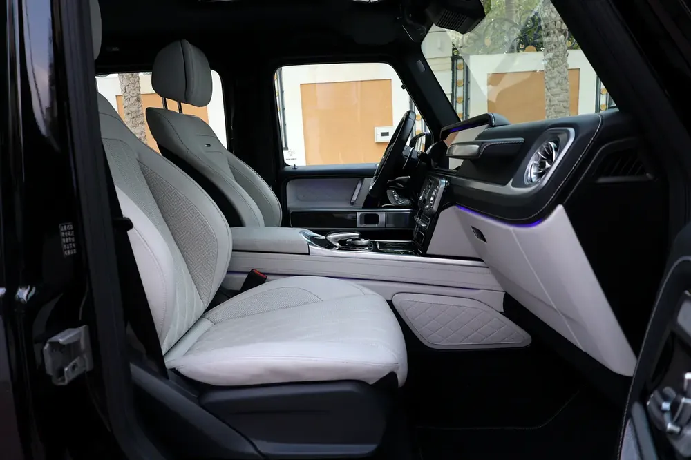 MERCEDES BENZ G63 AMG ( NIGHT PACKAGE )-110000KM-2021-GCC SPECS-UNDER WARRANTY - Image 16