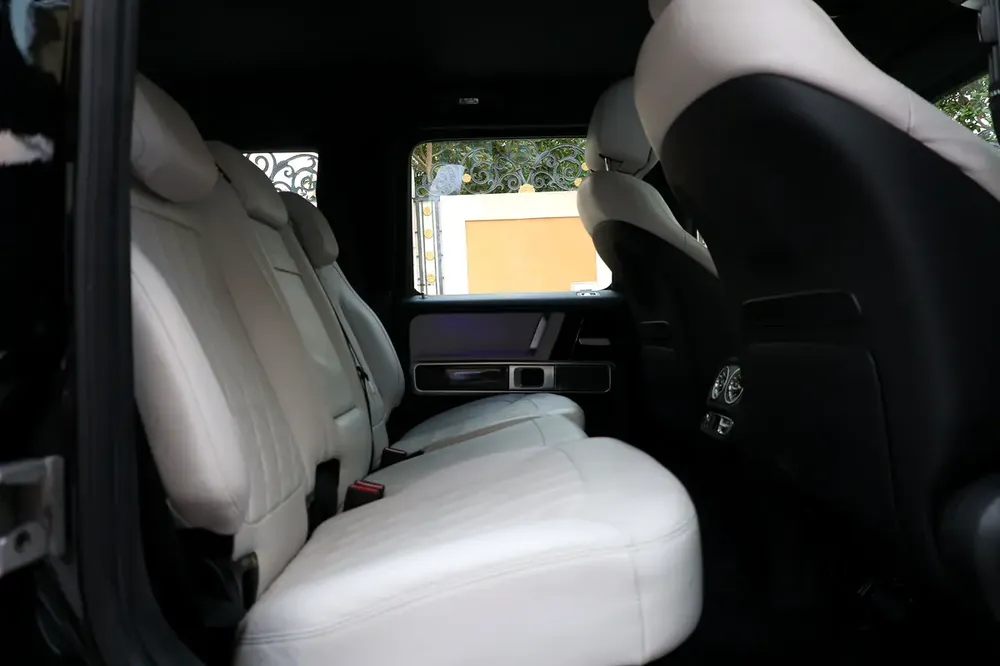 MERCEDES BENZ G63 AMG ( NIGHT PACKAGE )-110000KM-2021-GCC SPECS-UNDER WARRANTY - Image 19