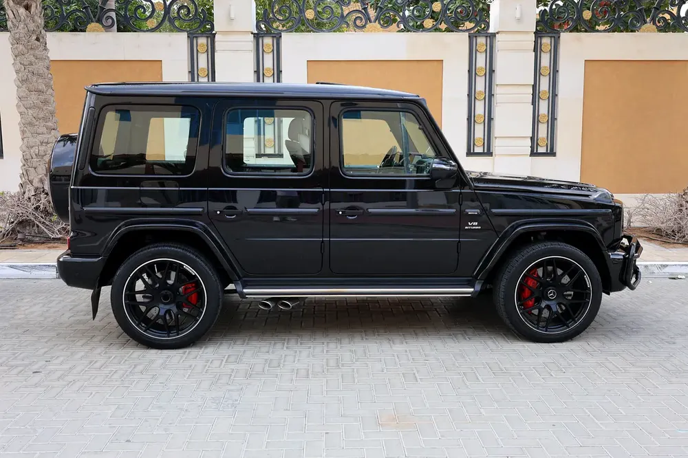 MERCEDES BENZ G63 AMG ( NIGHT PACKAGE )-110000KM-2021-GCC SPECS-UNDER WARRANTY - Image 7