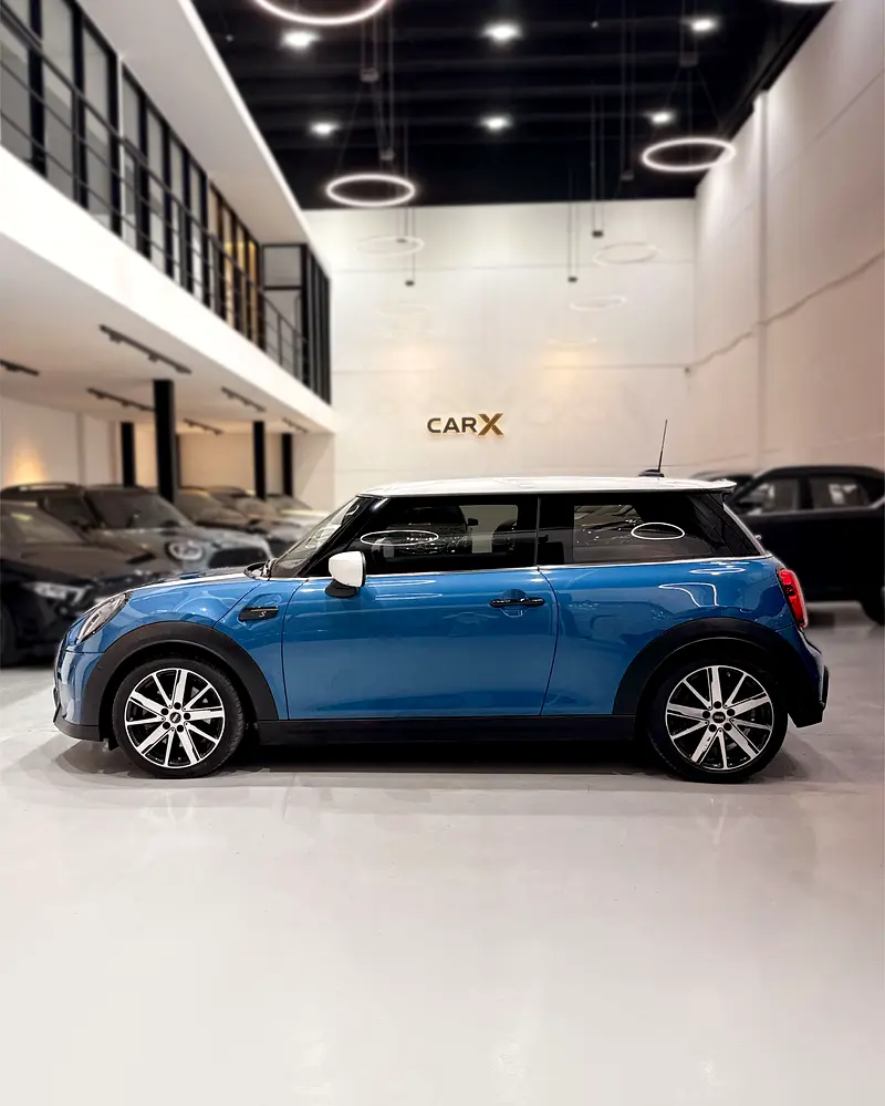 MINI Cooper S 2023 | Iconic 3-Door Hatch | GCC Specs - Image 4
