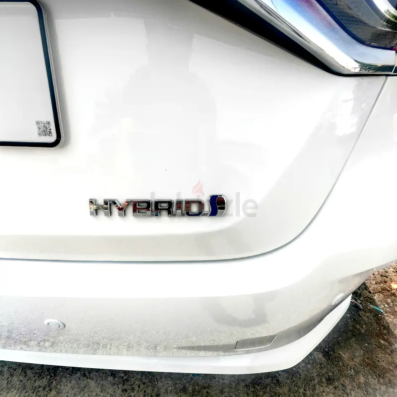 2024 Toyota Corolla XLI Hybrid GCC with full service history - Image 5