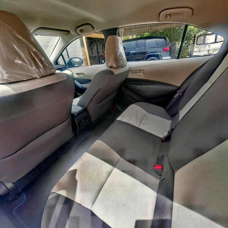 2024 Toyota Corolla XLI Hybrid GCC with full service history - Image 7