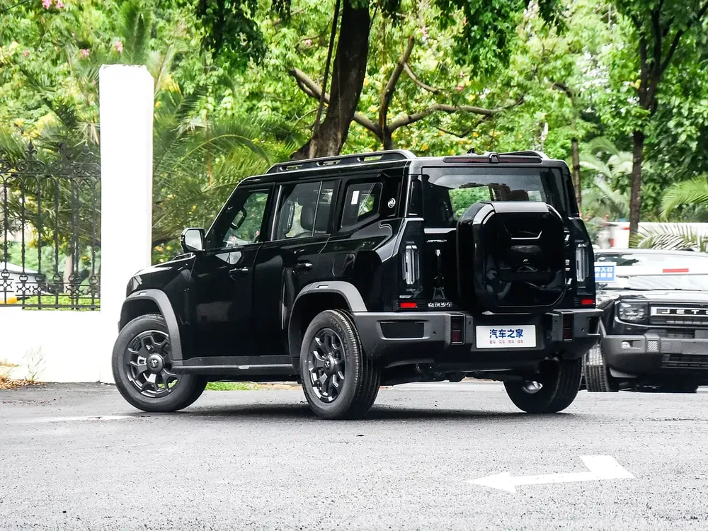 2025 Jetour T2 Traveler Plus - Brand New Chinese Specs SUV - Image 9