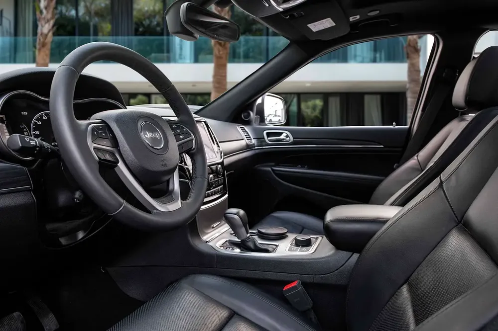 1,567 P.M | Full Jeep Service History | Limited | Under Warranty! - Image 9