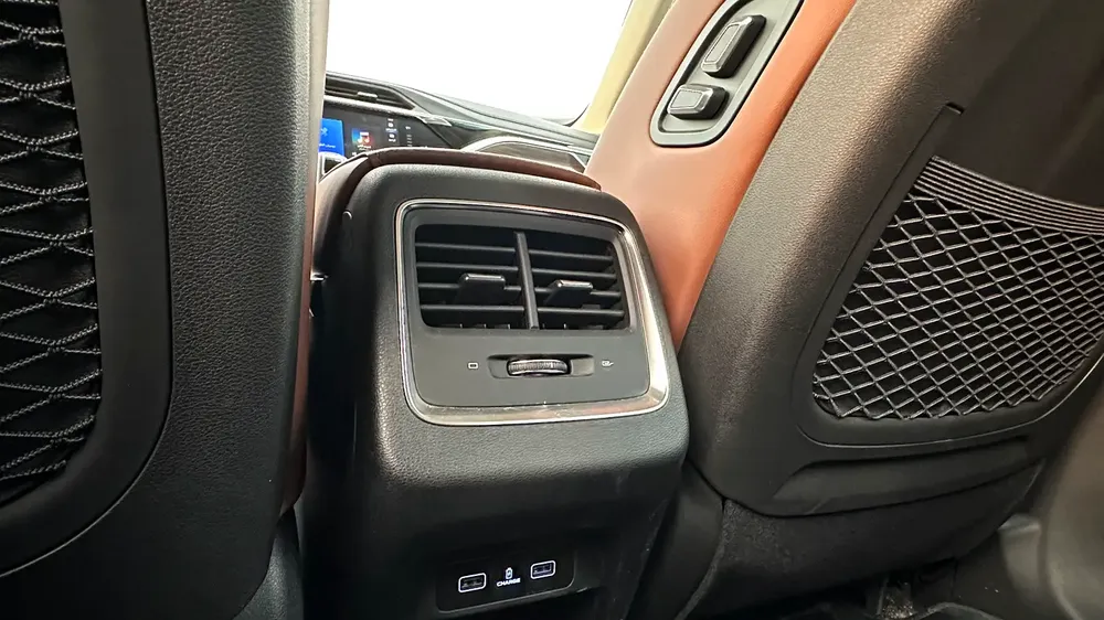4WD 1.5 Engine Full Options Export price - Image 8