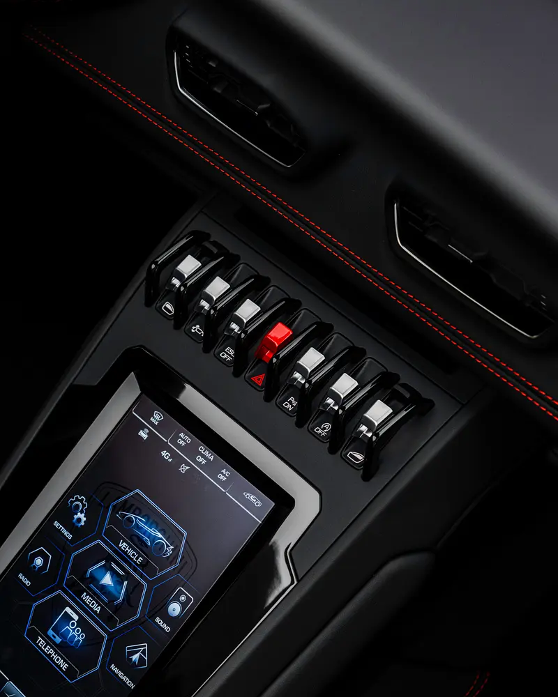 2024 Lamborghini Huracan Evo Spyder - Image 18