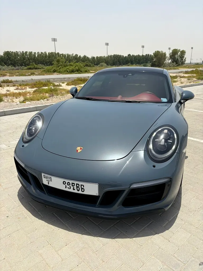 2018 Porsche 911 Carrera GTS - GCC Specs - Under Warranty - Image 5