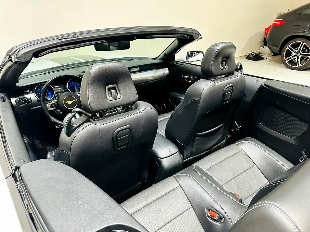 Ford Mustang 2022/Convertable/Ecoboost Premium /Warranty - Image 11