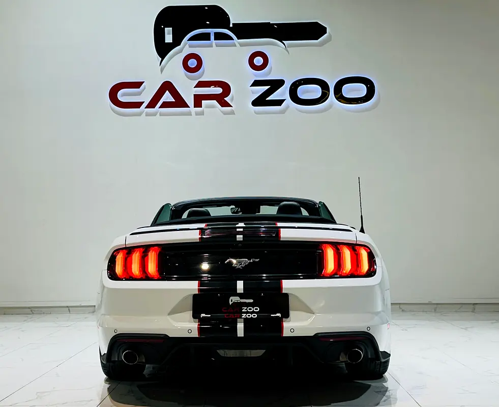 Ford Mustang 2022/Convertable/Ecoboost Premium /Warranty - Image 5