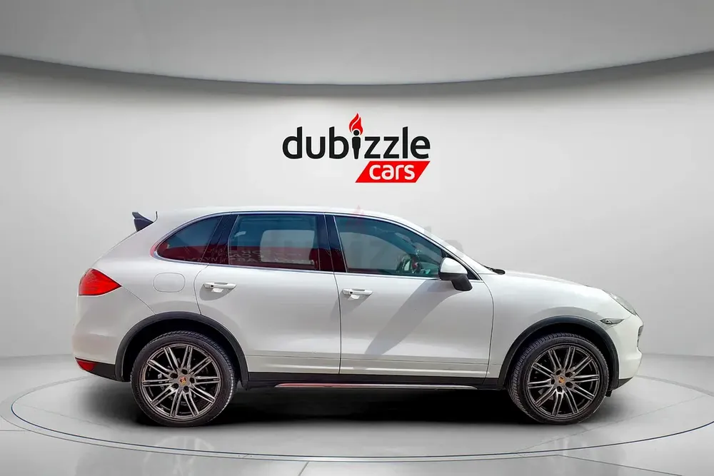 Inspected Car | 2014 Porsche Cayenne  | GCC Specs | Ref#438346 - Image 4