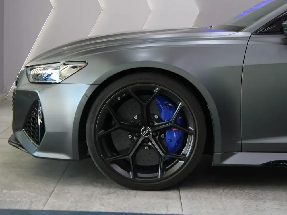 2024 - Audi RS6 Avant TFSI Quattro - V8 - Image 8