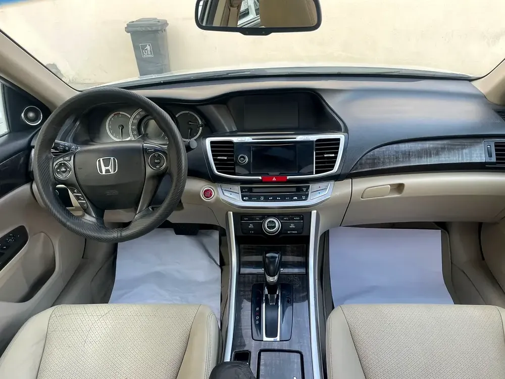 Honda Accord V6 Sport 2016 GCC Full Option Good Condition Car - Image 4