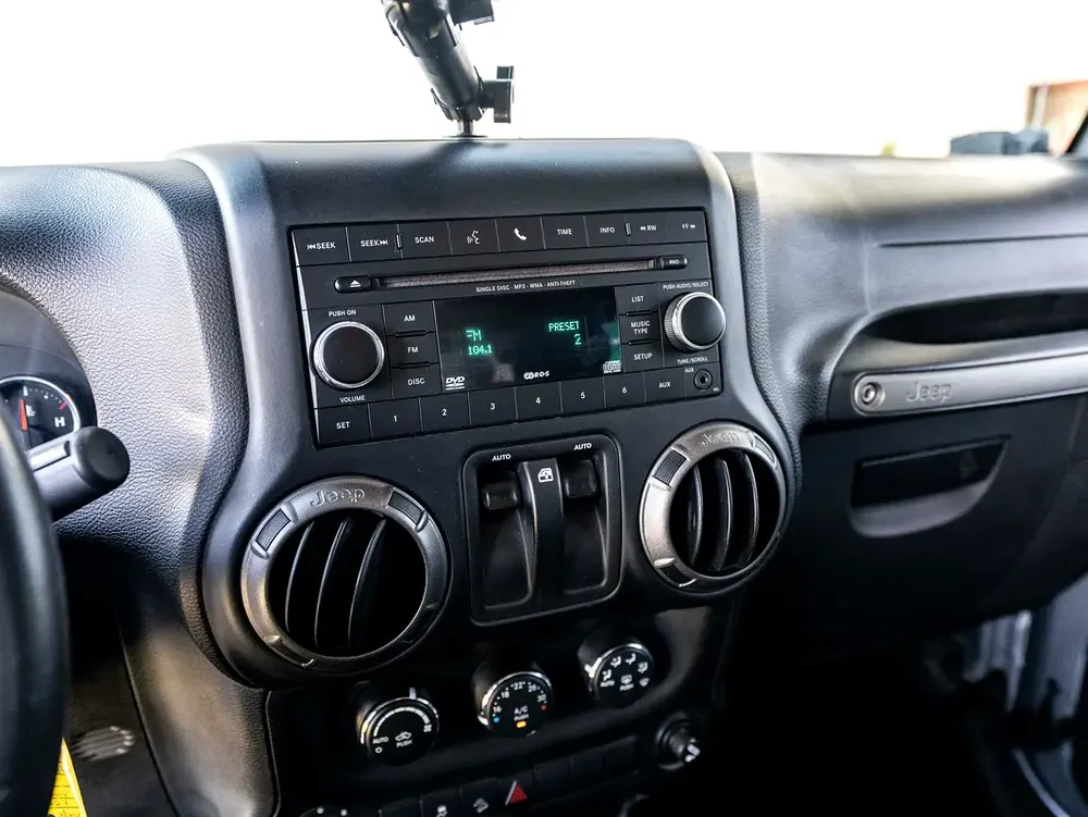 0% DOWN PAYMENT! | JUNE EDITION | WRANGLER WILLYS WHEELER | IMMEDIATE DELIVERY | WARRANTY - Image 13