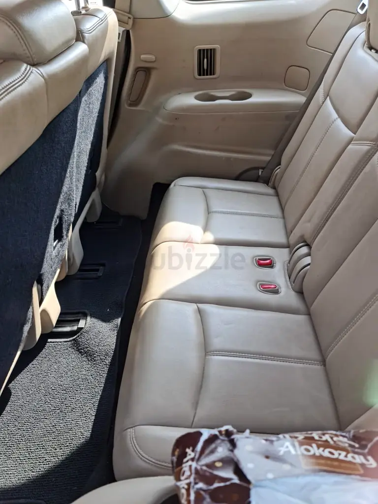 Nissan pathfinder 2016 platinum Full agency service history - Image 10