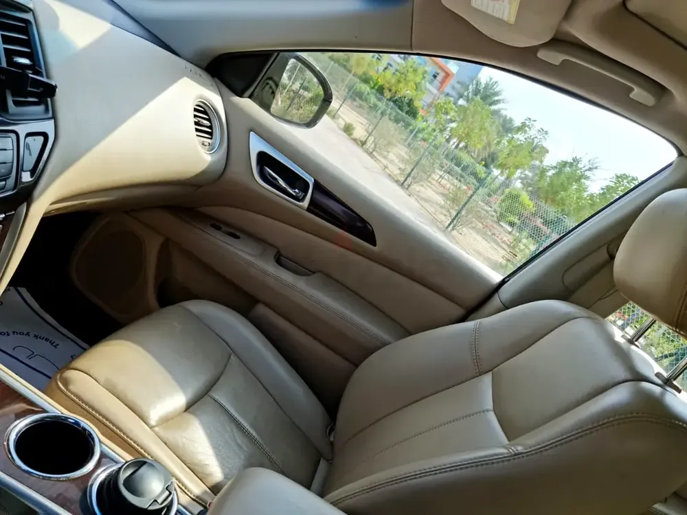 Nissan pathfinder 2016 platinum Full agency service history - Image 11