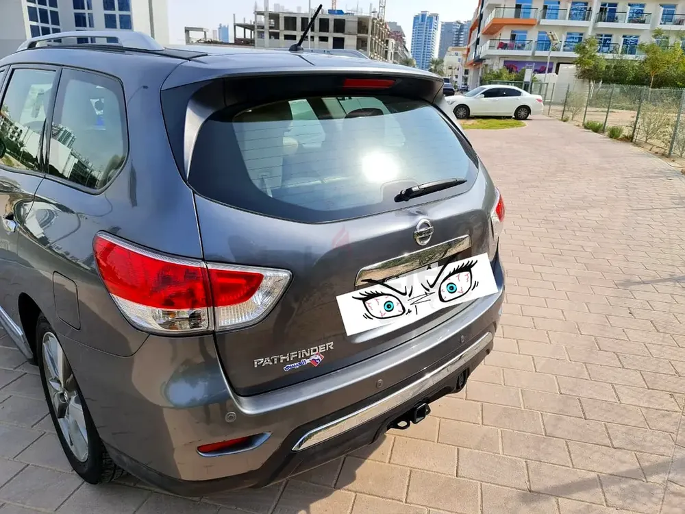 Nissan pathfinder 2016 platinum Full agency service history - Image 19