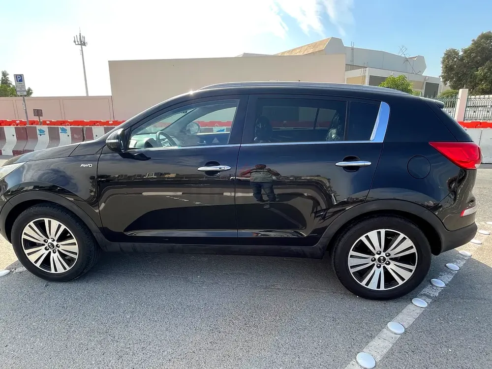 Kia sportage 2015 GCC FULL OPTIONS VGC - Image 4