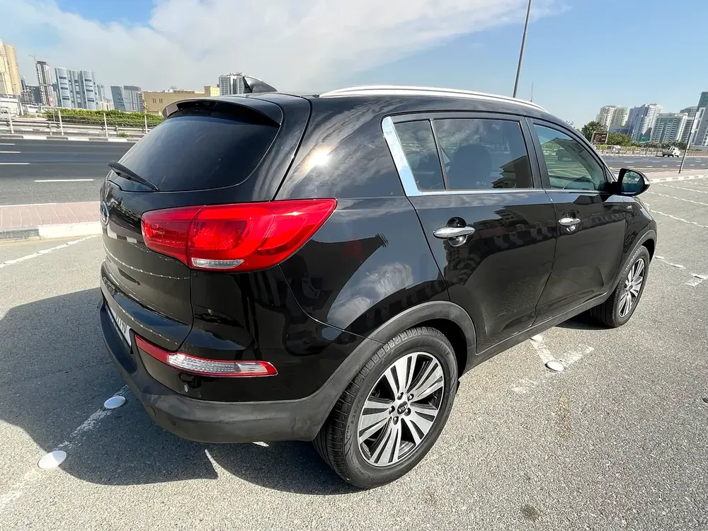 Kia sportage 2015 GCC FULL OPTIONS VGC - Image 5