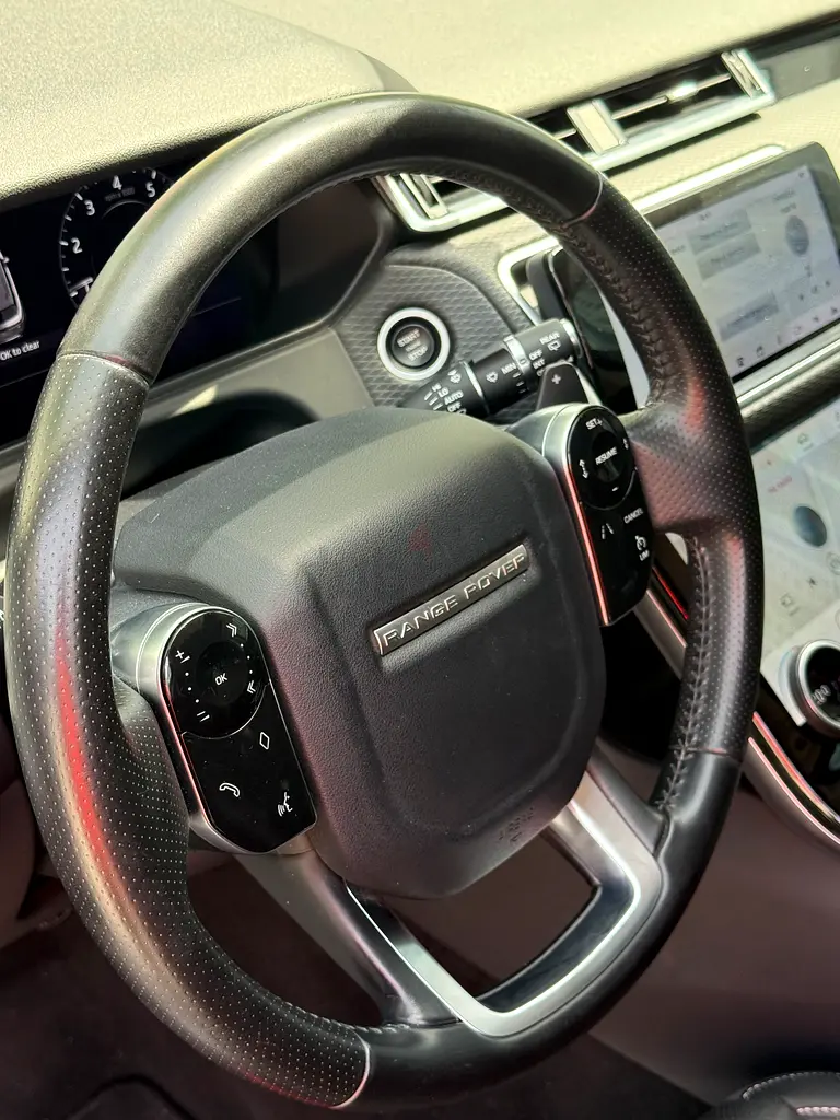 Range Rover Velar P250 S 2020 GCC Specs - Image 9