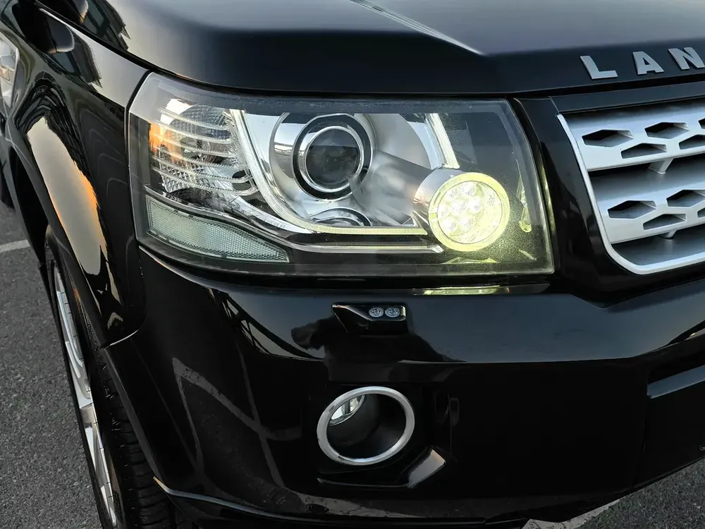 Full Service History ( Al Tayer ) Land Rover LR2 HSE 2013 GCC Spec ( Single Owner - Accident Free ) - Image 5