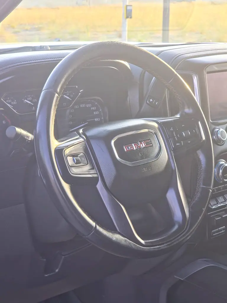 GMC Sierra AT4 2021 GCC Specs - Image 6