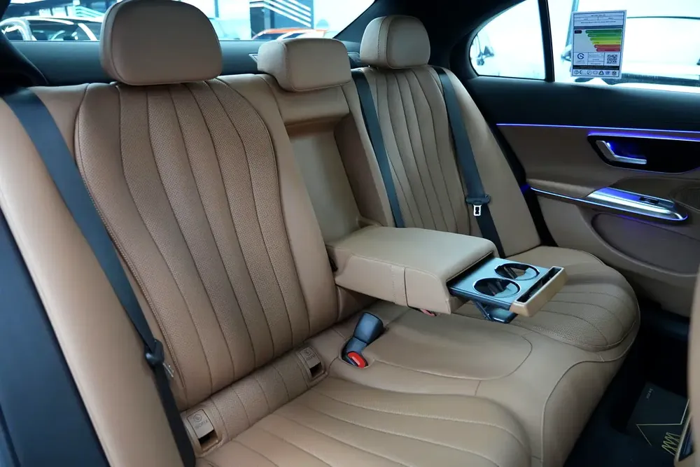 Summer Offer | Mercedes-Benz E 300 | 2026 GCC 0km | Agency Warranty | AMG Sports Package - Image 18