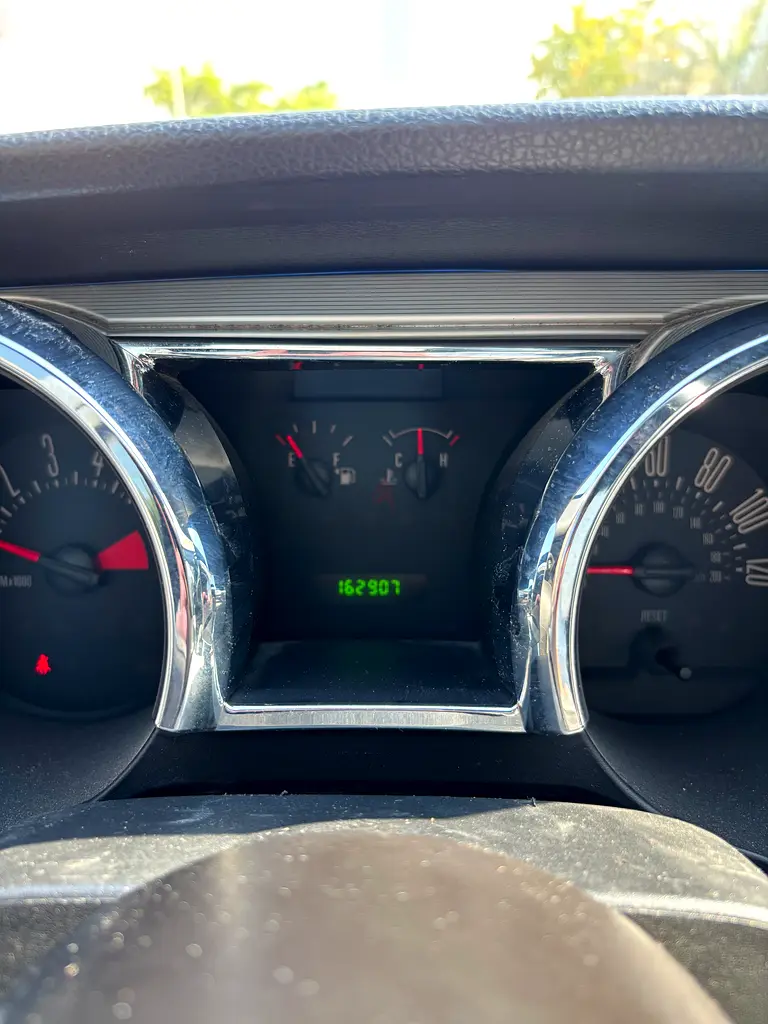 2007 Ford Mustang V6 - American Specs - Well Maintained - Image 10