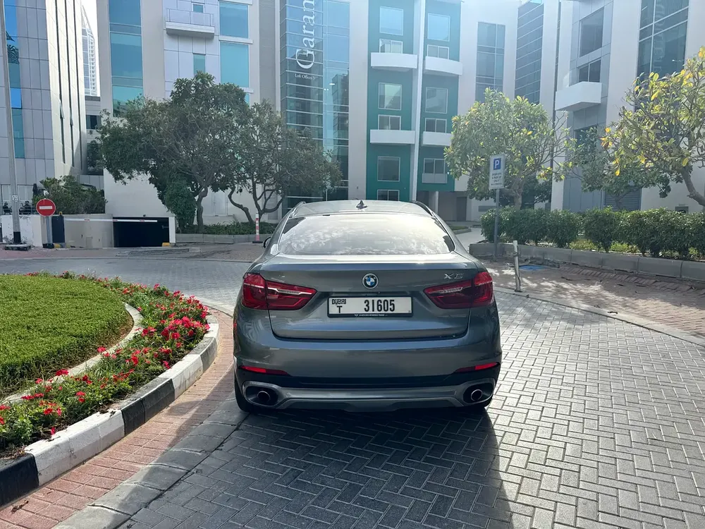 BMW X6 xDrive35i 2015 | GCC Specs | Well Maintained - Image 4