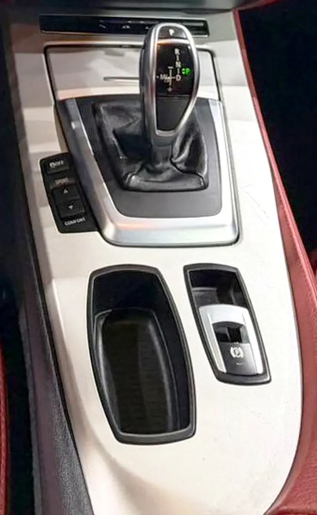 Z4 Roadster . GCC Specs . Excellent Condition - Image 12