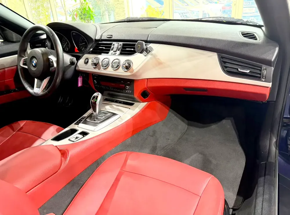 Z4 Roadster . GCC Specs . Excellent Condition - Image 13