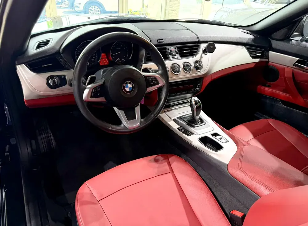 Z4 Roadster . GCC Specs . Excellent Condition - Image 8