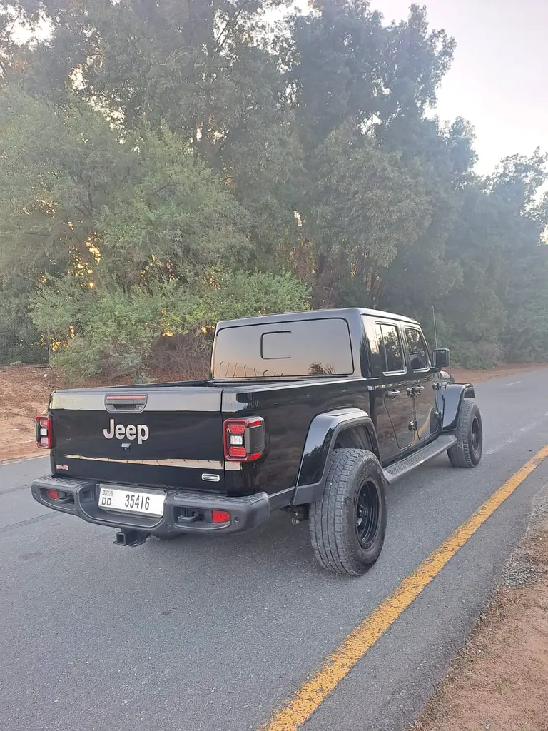 JEEP GLADIATOR OVERLAND 2020 V6 AUTOMATIC US FULL OPTION VERY CLEAN CAR - Image 8