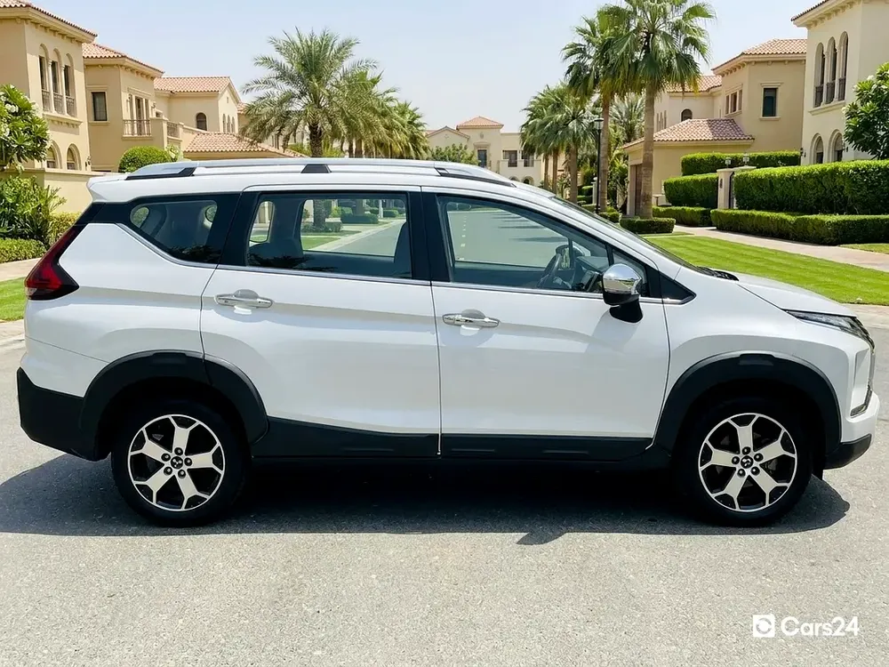 AED 796/m | 0 DP | Free 3 Months Warranty | Service History | MITSUBISHI XPANDER CROSS 2023 - Image 5