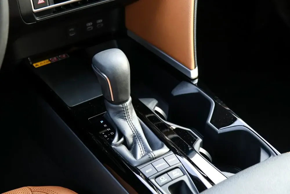 CAMRY HYBRID G GRADE FULL 2025 - For Export - Image 15