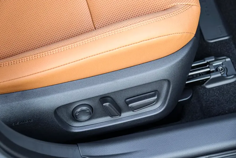 CAMRY HYBRID G GRADE FULL 2025 - For Export - Image 17