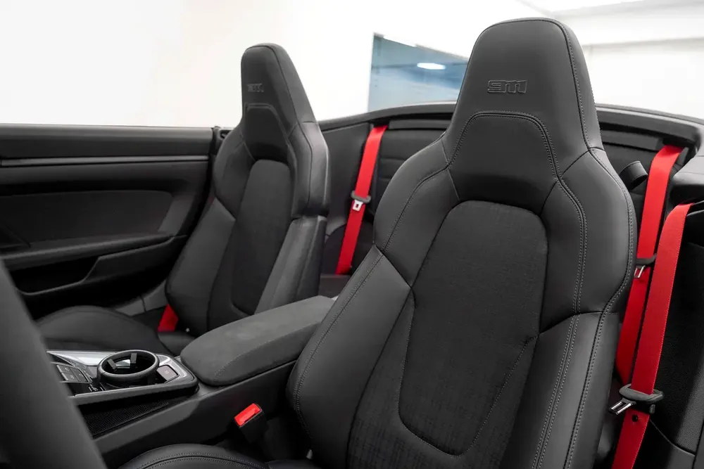 2025 BRAND NEW PORSCHE 911 CARRERA T / GCC / BURMESTER / DEALER WARRANTY - Image 12