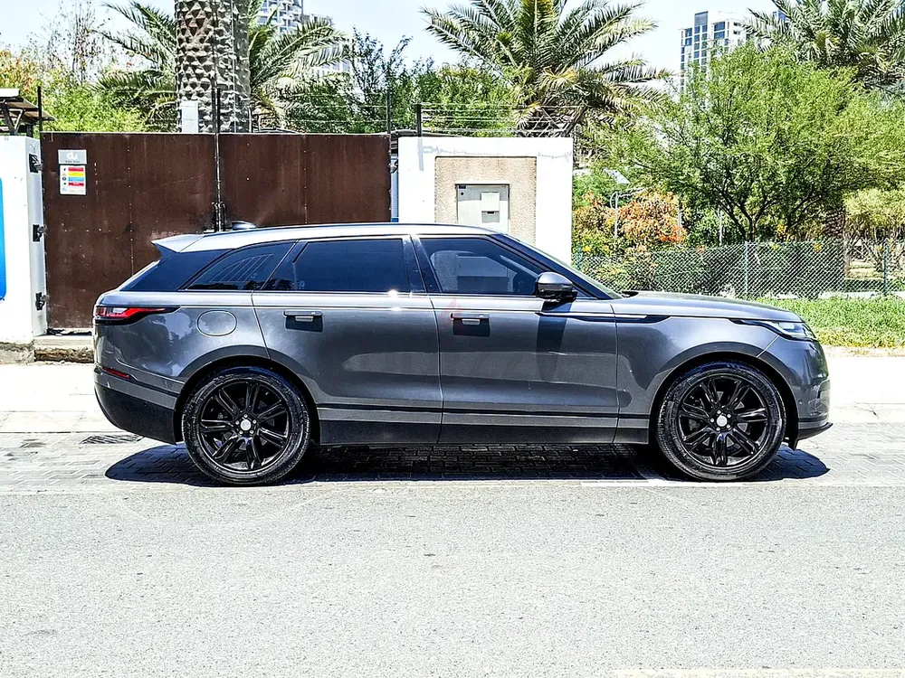 AED 2001/month | 2018 Land Rover Range Rover Velar P380 SE | GCC Specs | Ref#460198 - Image 4