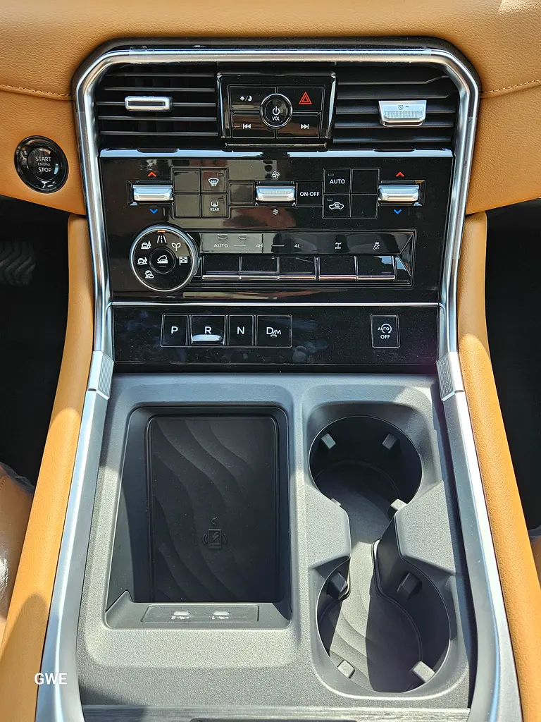 NISSAN PATROL SE TITANIUM V6 3.8L 2026 0KM GCC - Image 10