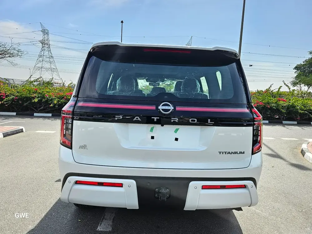 NISSAN PATROL SE TITANIUM V6 3.8L 2026 0KM GCC - Image 20