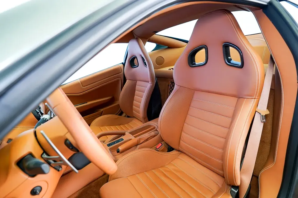 599 GTB | CABRON INTERIOR | CARBON EXTERIOR - Image 13