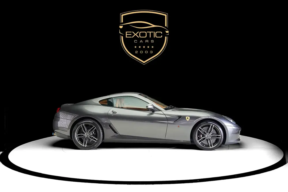 599 GTB | CABRON INTERIOR | CARBON EXTERIOR - Image 5