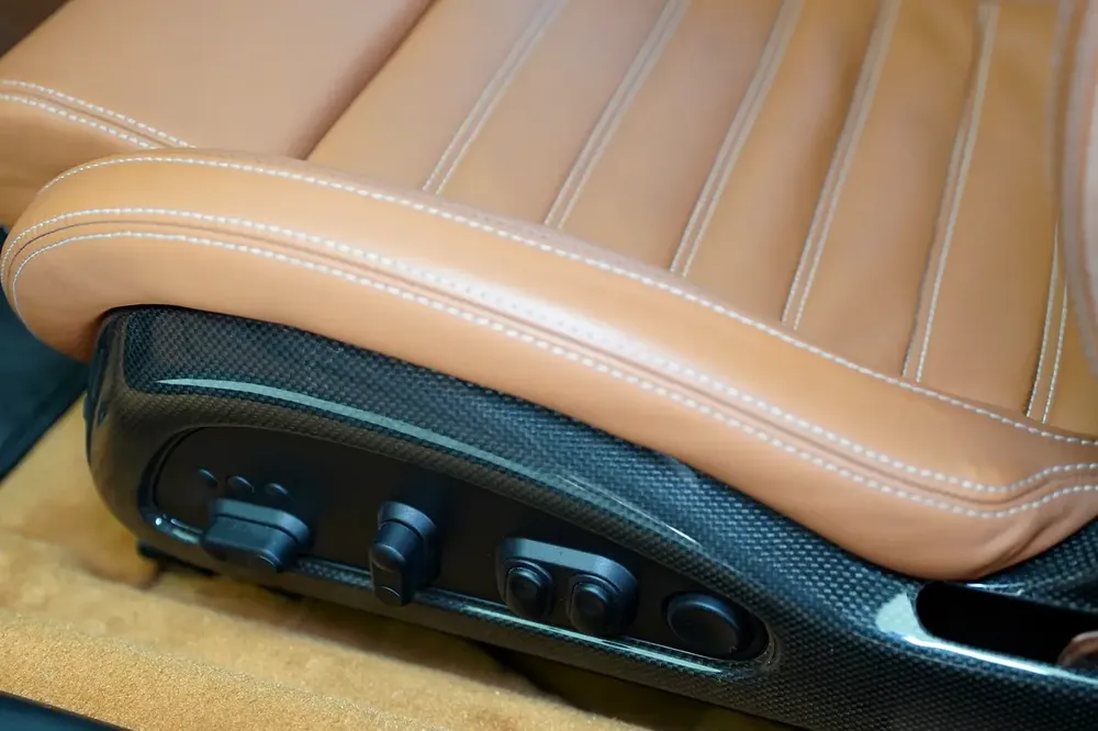 599 GTB | CABRON INTERIOR | CARBON EXTERIOR - Image 7