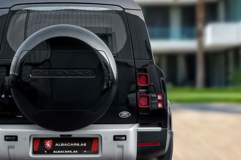 4,700 P.M |  Defender 130 SE | 0% Downpayment | LR Warranty +S/Contract! - Image 6
