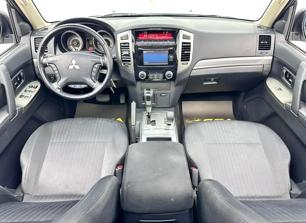 2022 Mitsubishi Pajero GLS, 1 Year Unlimited Km Warranty, Excellent Condition, GCC - Image 10