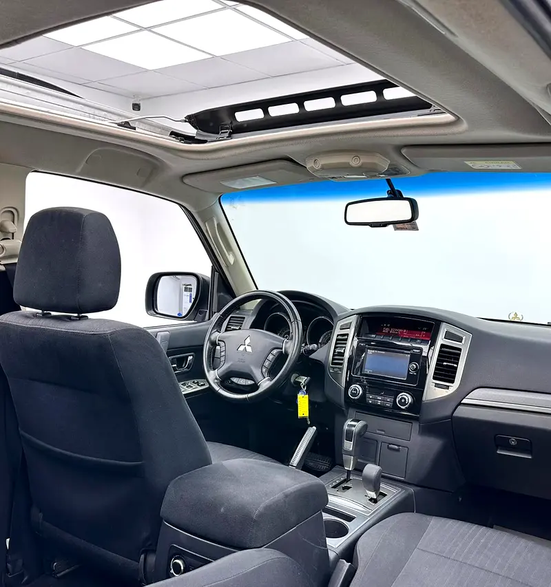 2022 Mitsubishi Pajero GLS, 1 Year Unlimited Km Warranty, Excellent Condition, GCC - Image 13