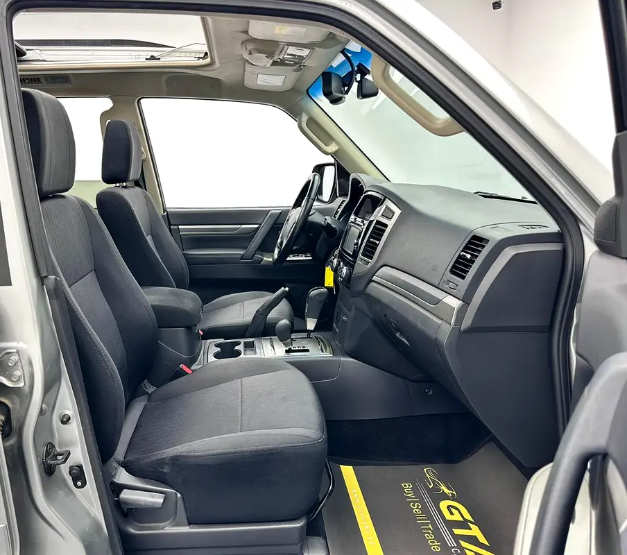 2022 Mitsubishi Pajero GLS, 1 Year Unlimited Km Warranty, Excellent Condition, GCC - Image 16