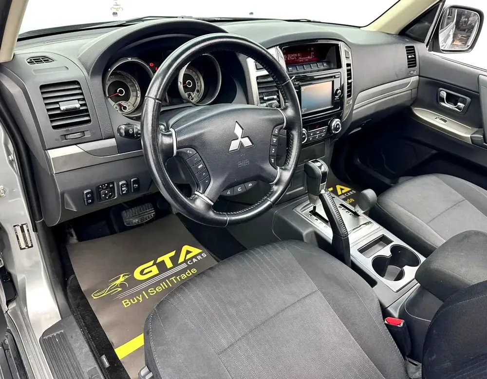 2022 Mitsubishi Pajero GLS, 1 Year Unlimited Km Warranty, Excellent Condition, GCC - Image 9
