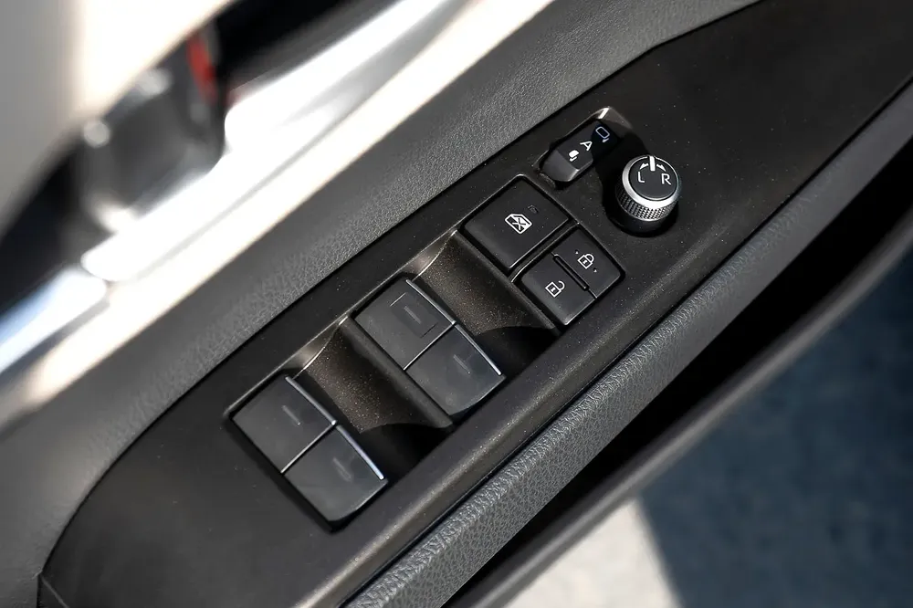 LE hybrid 2.5 2026 - Image 6