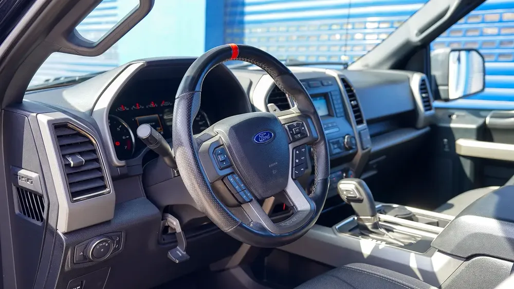 F150 Raptor | AED 3,100 PM | Warranty - Service March 2028 | GCC - Image 4